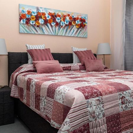 Bit-City Studio Und Appartement Битбург Экстерьер фото