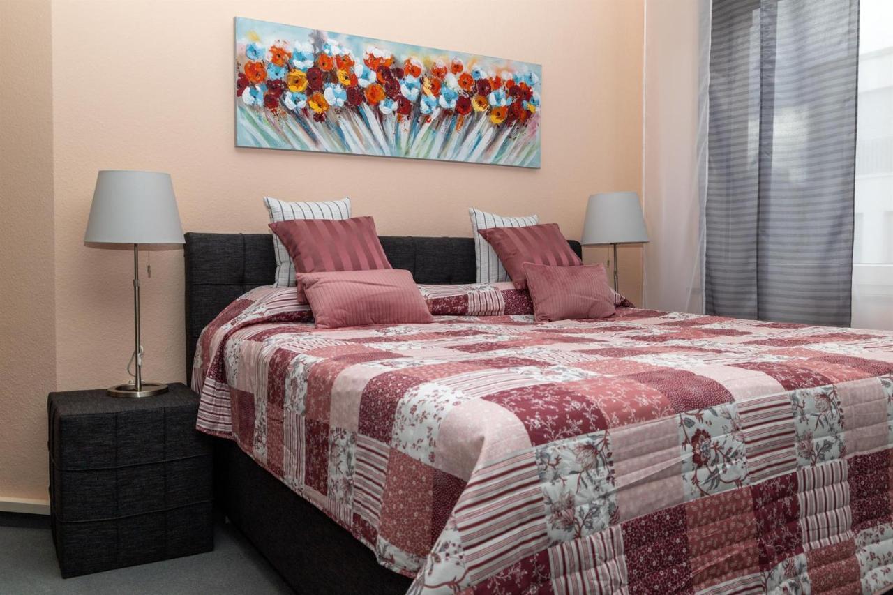 Bit-City Studio Und Appartement Битбург Экстерьер фото